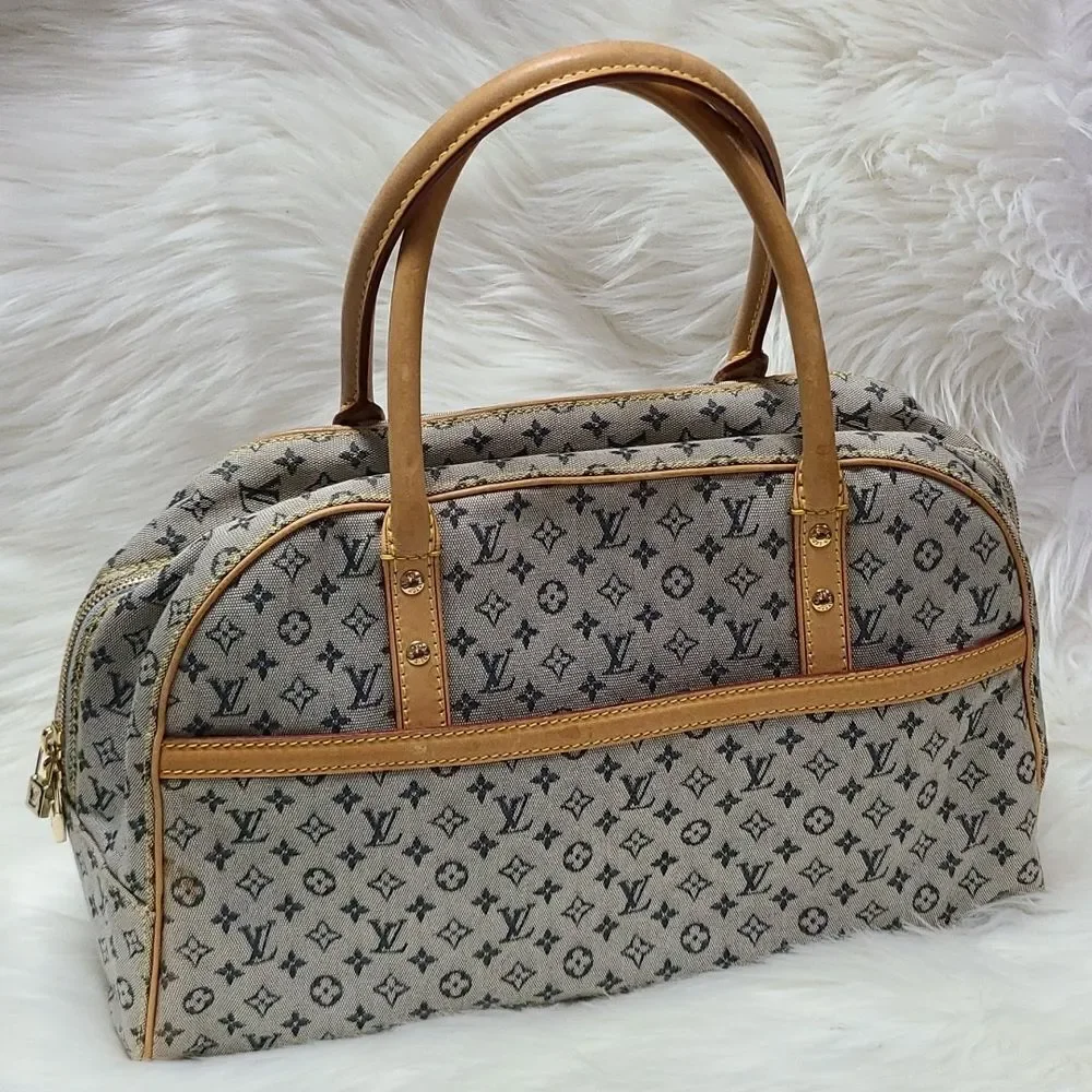 💯 Authentic Louis Vuitton Mini Lin Handbag🍀
